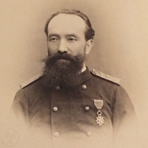 Cabinet Card of Japanese military officer in uniform taken by Ueno Hikoma